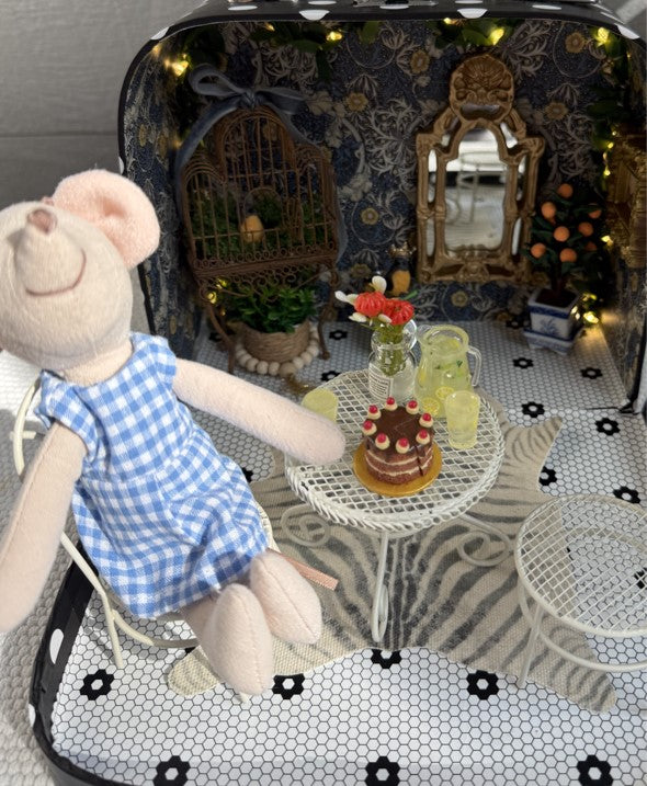 Café Scene Dollhouse in a Polka Dot Paperboard Suitcase