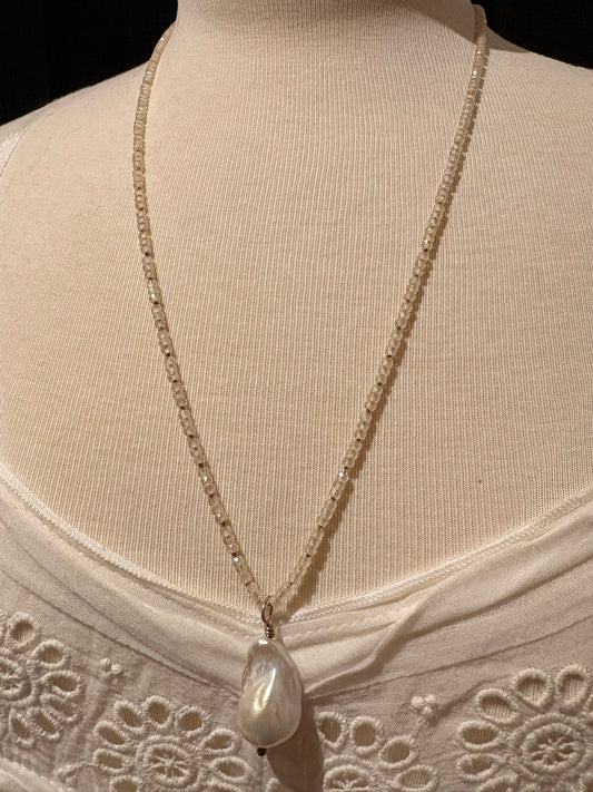 Milk Zircon with Baroque Pearl Necklace