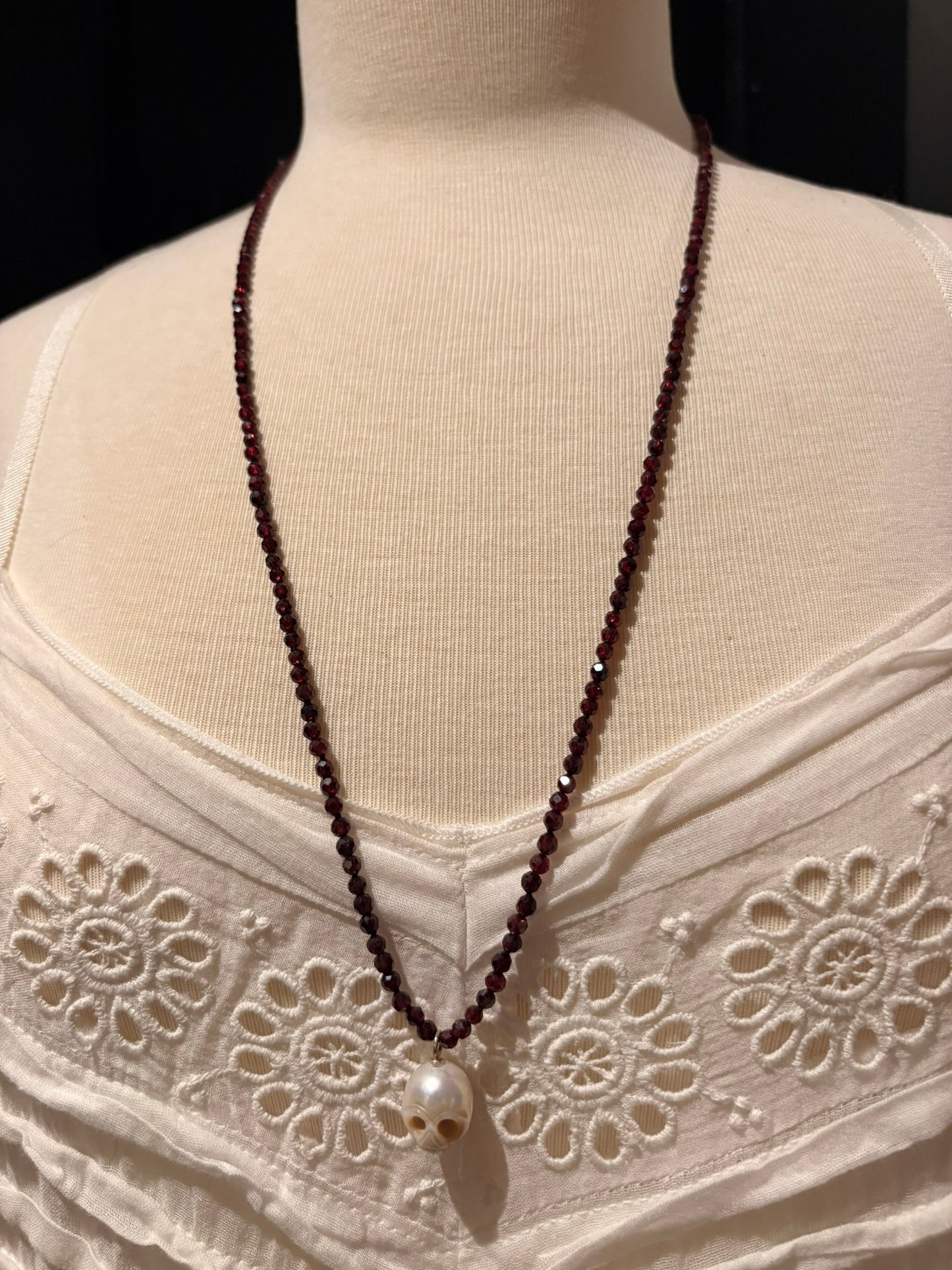 Garnet with Skull Pearl Necklace