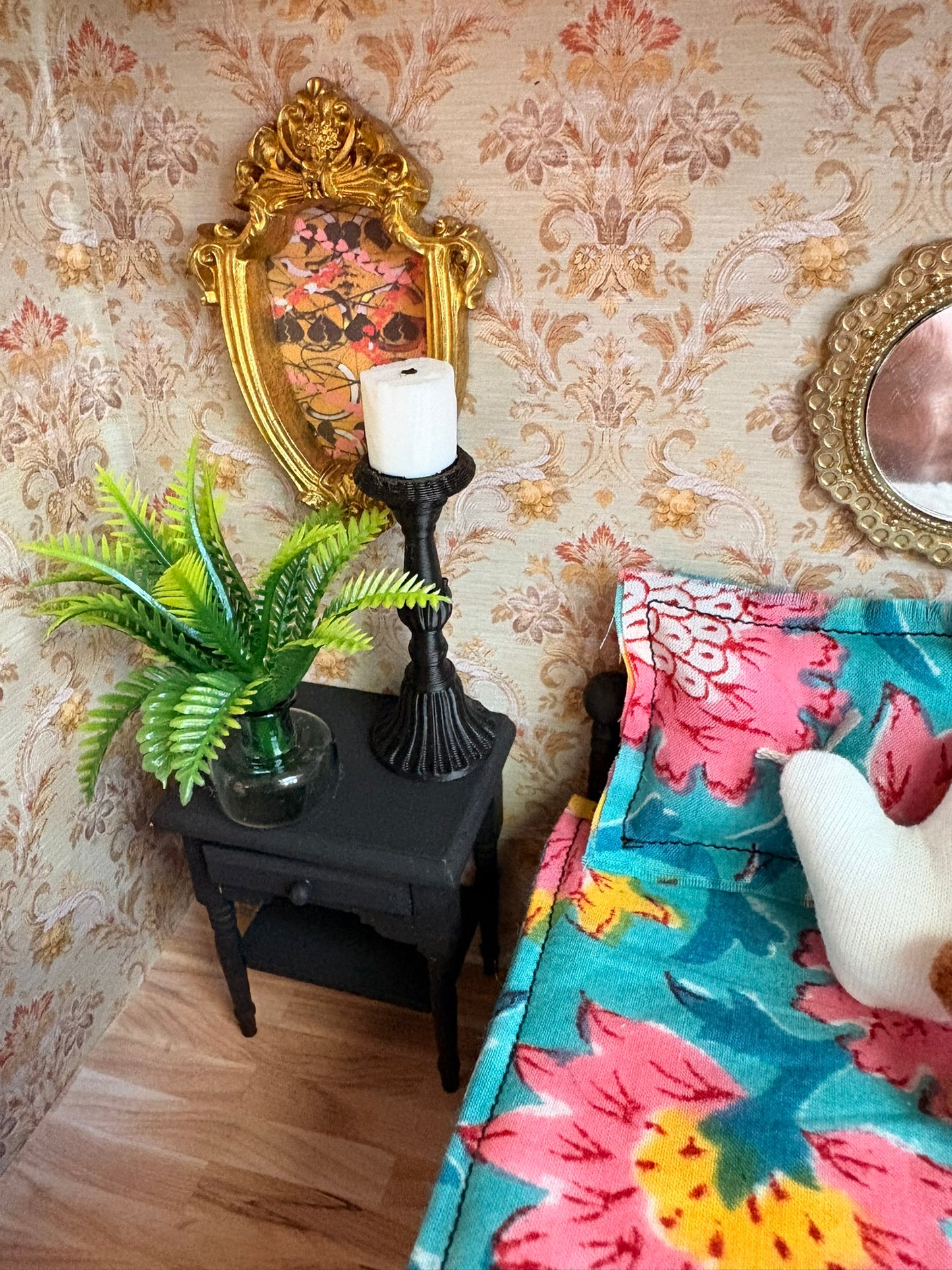 Romantic Vintage Bedroom Dollhouse in Polka Dot Paperboard Suitcase
