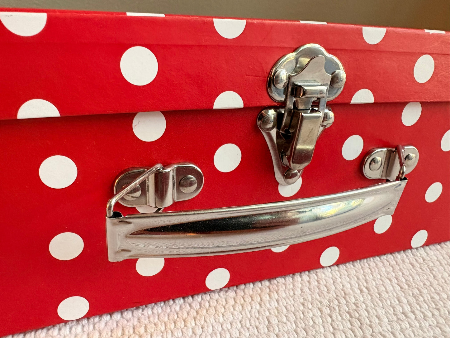Romantic Vintage Bedroom Dollhouse in Polka Dot Paperboard Suitcase