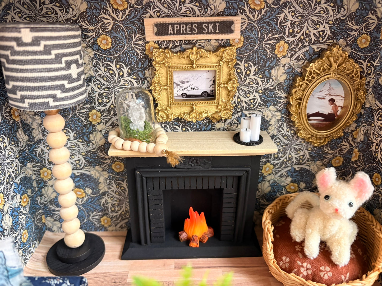 Après Ski Fireside Cottage Paperboard Suitcase Dollhouse